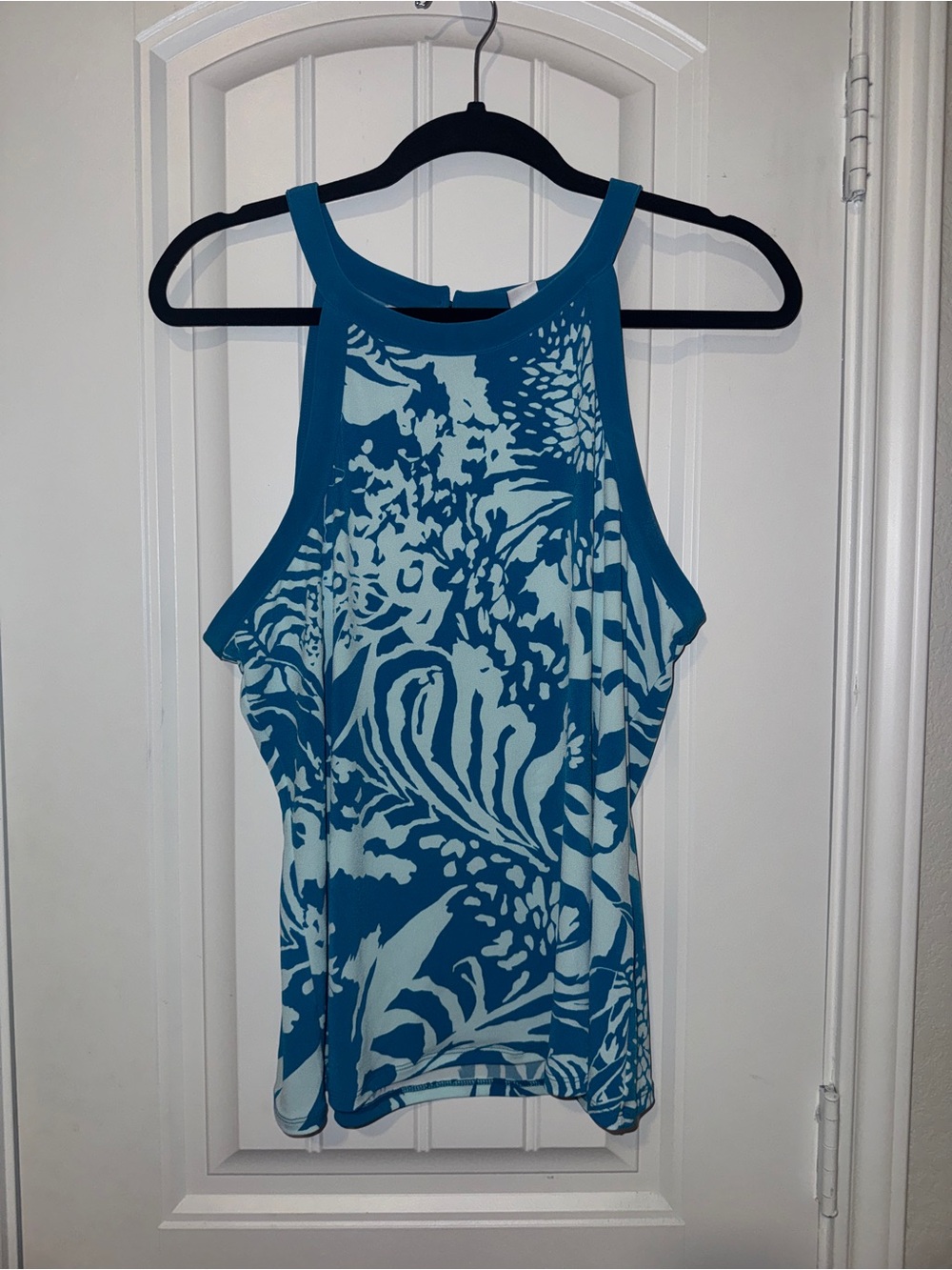 White House Black Market Teal and Light Blue Floral-Print Tank